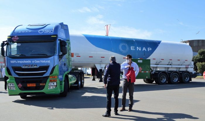 Comienza a operar primer camión de transporte de ENAP que utiliza Gas Natural Licuado Comienza a operar primer camión de transporte de ENAP que utiliza Gas Natural Licuado