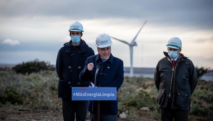 Presidente Piñera visita parque eólico de ENAP en medio de últimas pruebas para entrar en operación Presidente Piñera visita parque eólico de ENAP en medio de últimas pruebas para entrar en operación