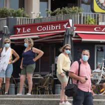 Francia: expertos esperan segunda ola de coronavirus en otoño