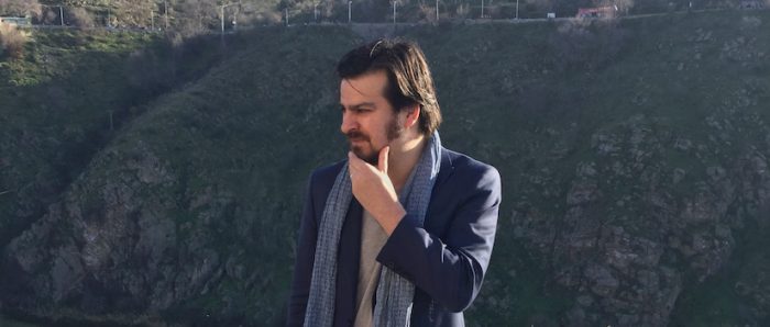 Poeta Rodrigo Arriagada-Zubieta: “La poesía está para ser compartida porque representa el mayor logro que las generaciones humanas han transmitido” Poeta Rodrigo Arriagada-Zubieta: “La poesía está para ser compartida porque representa el mayor logro que las generaciones humanas han transmitido”