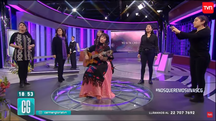 Padre de Antonia Barra se emociona con versión adaptada de la “Canción sin miedo” interpretada por La Chinganera Padre de Antonia Barra se emociona con versión adaptada de la “Canción sin miedo” interpretada por La Chinganera