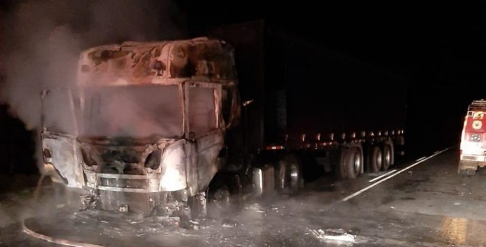 Fiscalía confirmó que herida de menor de 9 años en Collipulli tras ataque a un camión fue producto de un impacto balístico Fiscalía confirmó que herida de menor de 9 años en Collipulli tras ataque a un camión fue producto de un impacto balístico