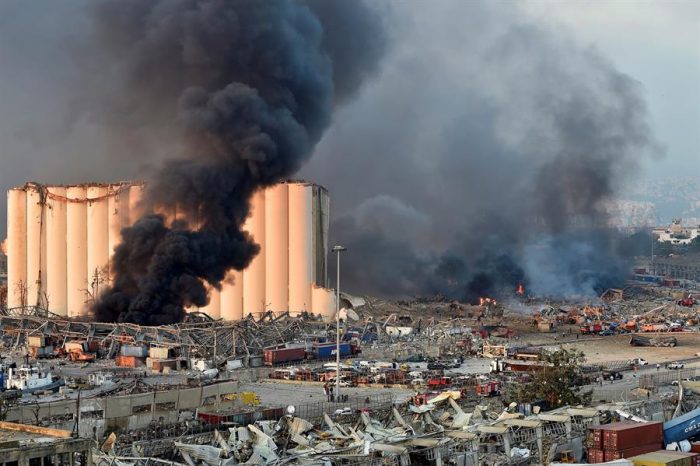 Consulado de Chile en Beirut informó que “no habría compatriotas heridos o fallecidos” tras gigantesca explosión Consulado de Chile en Beirut informó que