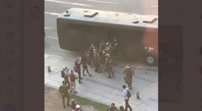 Registran detenciones tras manifestación a favor de Celestino Córdova y presos mapuche en huelga de hambre Registran detenciones tras manifestación a favor de Celestino Córdova y presos mapuche en huelga de hambre