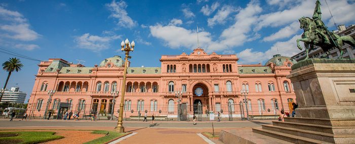 Cómo se reparte la torta del avisaje estatal en Argentina: las cifras del primer semestre Cómo se reparte la torta del avisaje estatal en Argentina: las cifras del primer semestre