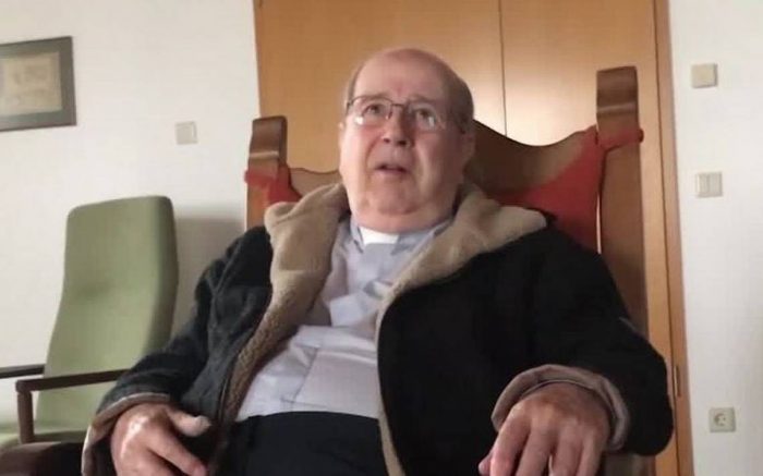 Abogado de fallecido Francisco Cox asegura que nunca pudo obtener su versión de los abusos sexuales porque «no recordaba» Abogado de fallecido Francisco Cox asegura que nunca pudo obtener su versión de los abusos sexuales porque