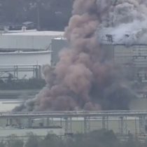 Huracán Laura provocó feroz incendio en planta química en Luisiana