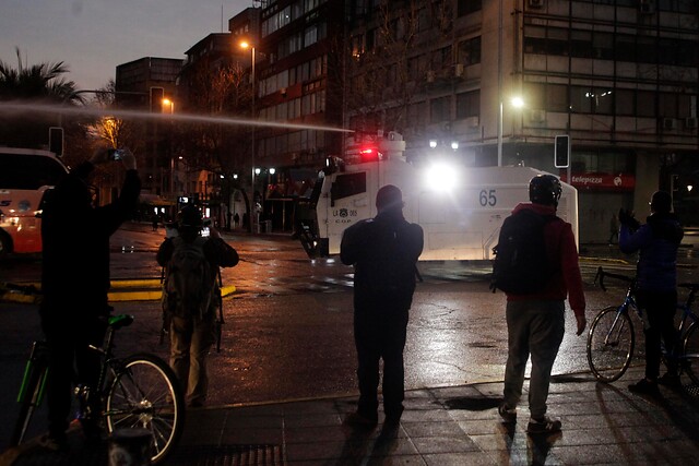 Disturbios en Plaza Italia: 21 personas serán puestas a disposición de fiscalía Disturbios en Plaza Italia: 21 personas serán puestas a disposición de fiscalía