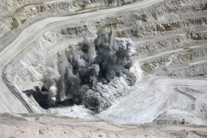 Números azules en la minería: inversiones proyectadas para la próxima década se elevan a US$74.047 millones Números azules en la minería: inversiones proyectadas para la próxima década se elevan a US$74.047 millones