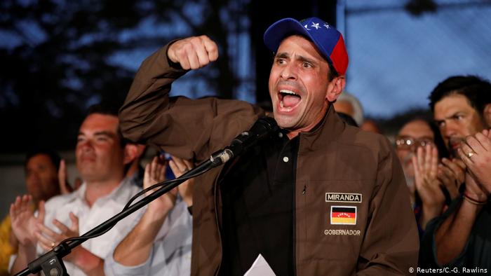 Capriles increpa a Guaidó por acusarlo de dialogar a “título personal” con Maduro Capriles increpa a Guaidó por acusarlo de dialogar a