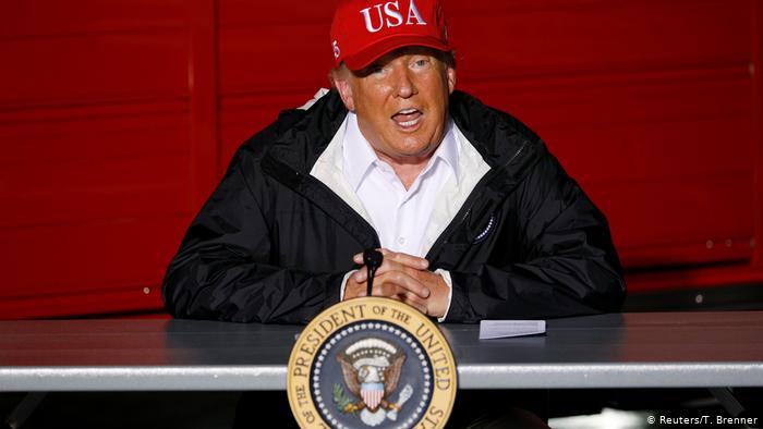 Trump insta a sus seguidores de Carolina del Norte a votar dos veces Trump insta a sus seguidores de Carolina del Norte a votar dos veces
