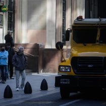 Miércoles negro en Argentina: “Súper cepo” al dólar dispara el riesgo país y hunde la bolsa