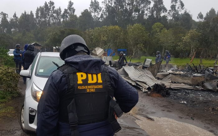 Ministro Pérez por muerte de joven tras incendio de cabañas en Cañete: “Hay grupos que quieren instaurar una política del terror”