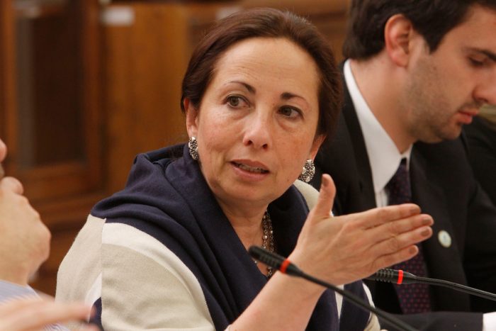 Diputada Alejandra Sepúlveda: “La crisis sanitaria en el país sin duda tiene un rostro de mujer” Diputada Alejandra Sepúlveda: “La crisis sanitaria en el país sin duda tiene un rostro de mujer”