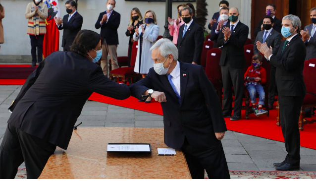 Comité político logra objetivo de blindar al Presidente pero abre varios flancos a futuro Comité político logra objetivo de blindar al Presidente pero abre varios flancos a futuro