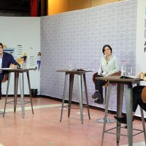 Debate: Javiera Parada dice que la actual Constitución es un “dique de contención” para las reformas y Schalper llamó a no embarcarse en un “tren costoso”