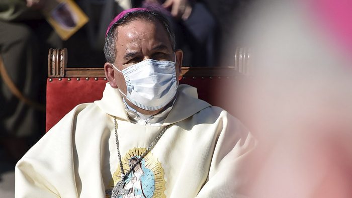 Nuevo obispo auxiliar de Santiago pide perdón a las víctimas de abuso eclesiástico: “Han provocado tanto dolor” Nuevo obispo auxiliar de Santiago pide perdón a las víctimas de abuso eclesiástico: