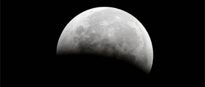 Agua en la Luna: la NASA confirma la existencia del líquido en el satélite de la Tierra Agua en la Luna: la NASA confirma la existencia del líquido en el satélite de la Tierra
