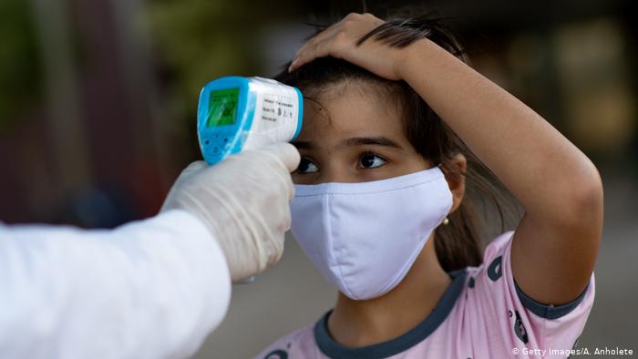 América Latina, la región más afectada, supera los 10 millones de contagios América Latina, la región más afectada, supera los 10 millones de contagios