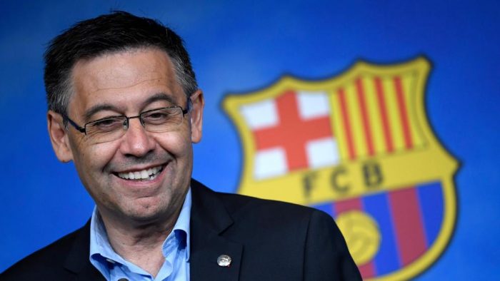 Bartomeu renuncia como presidente del Barcelona tras conflictos con Messi Bartomeu renuncia como presidente del Barcelona tras conflictos con Messi