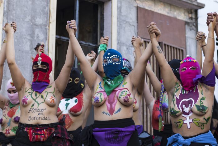 Diversas expresiones feministas buscan que la cultura no muera en Chile Diversas expresiones feministas buscan que la cultura no muera en Chile