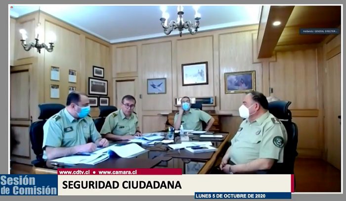 General Rozas no asume responsabilidad y se defiende ante parlamentarios: “Constantemente se ha pedido mi renuncia, pero tengo un mandato presidencial que cumplir” General Rozas no asume responsabilidad y se defiende ante parlamentarios: “Constantemente se ha pedido mi renuncia, pero tengo un mandato presidencial que cumplir”