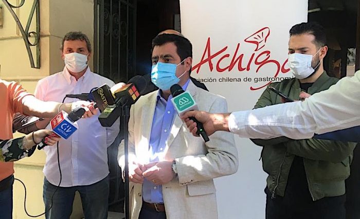 Restaurantes emblemáticos solicitan al Gobierno que locales sin terraza puedan funcionar en espacios interiores Restaurantes emblemáticos solicitan al Gobierno que locales sin terraza puedan funcionar en espacios interiores
