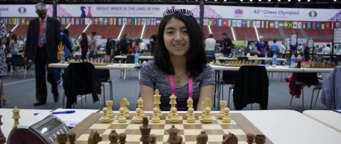 Javiera Gómez, la mejor ajedrecista femenina de Chile: “Me gustaría poder vivir del ajedrez” Javiera Gómez, la mejor ajedrecista femenina de Chile: “Me gustaría poder vivir del ajedrez”