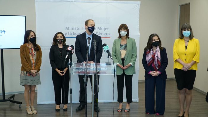 Testimonios de mujeres #poderosas en el Estado: “Es necesario incorporar una forma femenina de entender el poder” Testimonios de mujeres #poderosas en el Estado: “Es necesario incorporar una forma femenina de entender el poder”