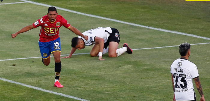 Guerra de goles: Colo-Colo sucumbe ante Unión Española y cae por 5 a 3 en el Monumental Guerra de goles: Colo-Colo sucumbe ante Unión Española y cae por 5 a 3 en el Monumental