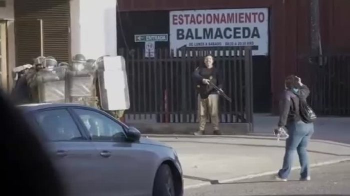 Agrupaciones de mujeres denuncian amedrentamiento por manifestarse frente a la PDI en Castro Agrupaciones de mujeres denuncian amedrentamiento por manifestarse frente a la PDI en Castro