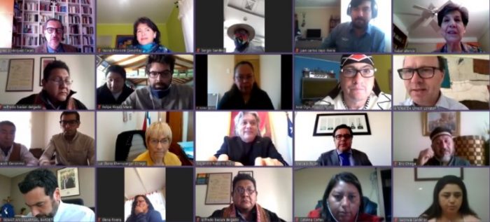 Todavía no hay votación para los escaños reservados: De Urresti llama a la derecha a desistir de su idea de “sub representar” a los pueblos originarios Todavía no hay votación para los escaños reservados: De Urresti llama a la derecha a desistir de su idea de “sub representar” a los pueblos originarios
