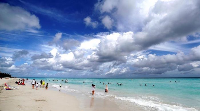 Cuba reabre fronteras y volverá a recibir turistas en su balneario más famoso Cuba reabre fronteras y volverá a recibir turistas en su balneario más famoso