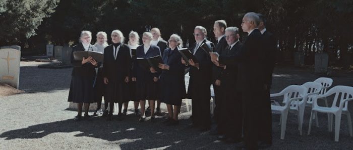 “Cantos de represión”: aclamado documental que retrata vida actual en la ex Colonia Dignidad tendrá su premiere en Chile “Cantos de represión”: aclamado documental que retrata vida actual en la ex Colonia Dignidad tendrá su premiere en Chile