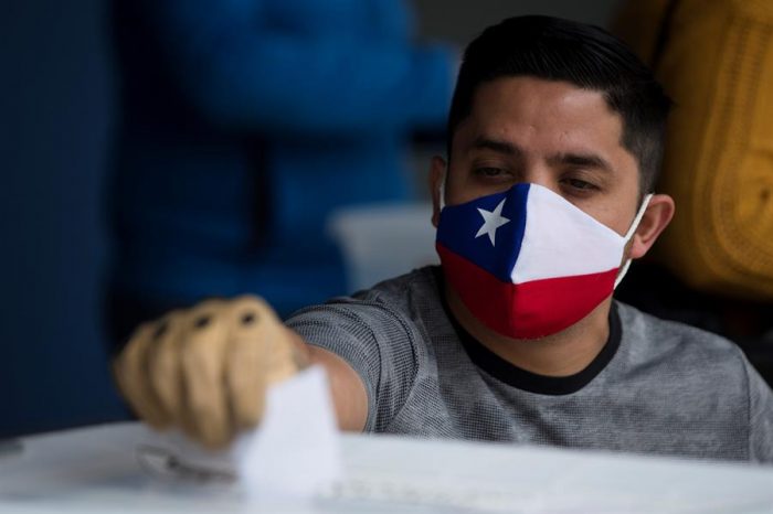 Con pandemia y voto voluntario: recuento final confirma que plebiscito registró “la mayor votación en números absolutos de la historia” Con pandemia y voto voluntario: recuento final confirma que plebiscito registró “la mayor votación en números absolutos de la historia”