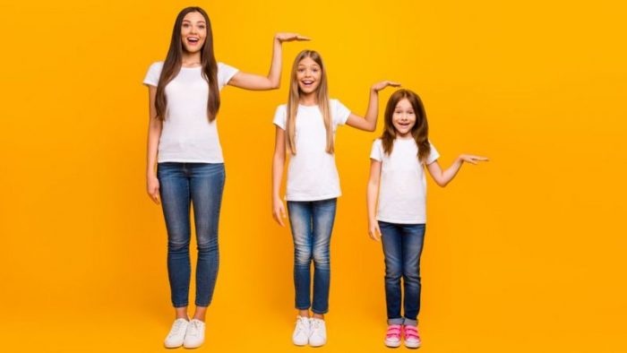 ¿Niños altos o bajos? La clave está en la alimentación (y no solamente en los genes) ¿Niños altos o bajos? La clave está en la alimentación (y no solamente en los genes)