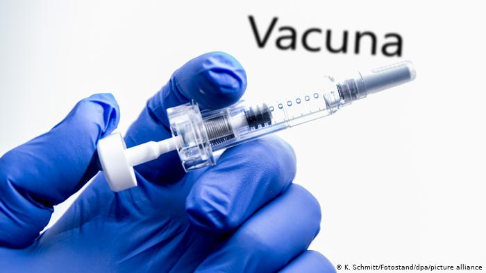 Virólogo alemán: “Hay vacunas aseguradas para América Latina, pero obviamente no las suficientes para todos”