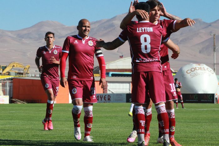 Duerme colista: Deportes La Serena gana a Cobresal y deja en el último lugar de la tabla a Colo Colo Duerme colista: Deportes La Serena gana a Cobresal y deja en el último lugar de la tabla a Colo Colo