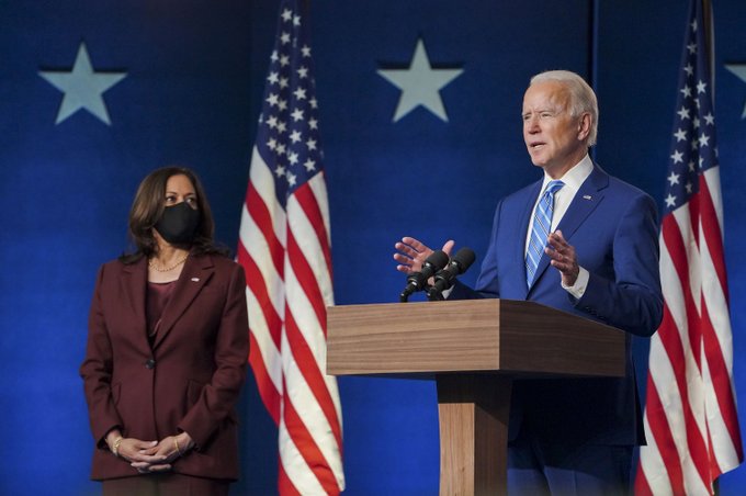 Biden sale al paso de Trump e insiste en que “el voto es sagrado y todos los votos se deben contar” Biden sale al paso de Trump e insiste en que “el voto es sagrado y todos los votos se deben contar”