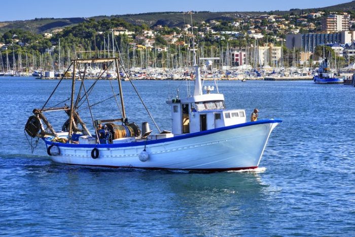 Turismo marinero, una salida a la crisis del sector pesquero Turismo marinero, una salida a la crisis del sector pesquero