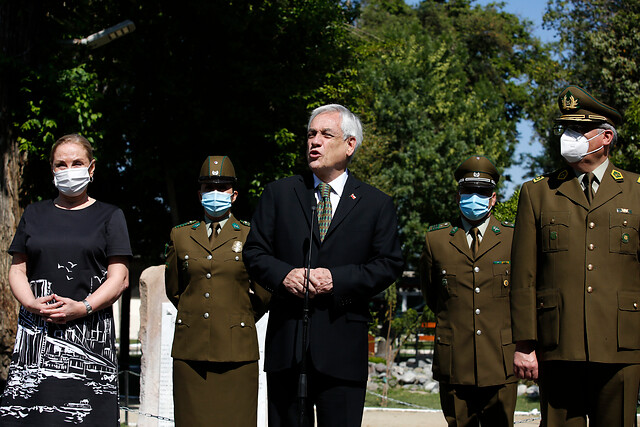 Presidente Piñera tras misa por carabinero muerto en La Araucanía: «Los cobardes asesinos van a ser encontrados, juzgados y condenados» Presidente Piñera tras misa por carabinero muerto en La Araucanía: