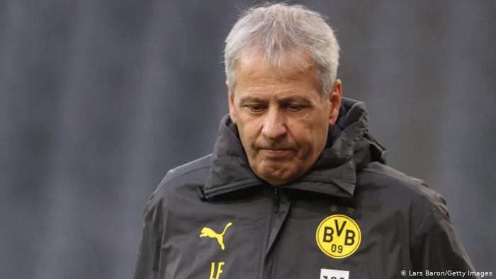 El Dortmund despide a su entrenador tras recibir goleada del Stuttgart El Dortmund despide a su entrenador tras recibir goleada del Stuttgart