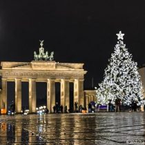 El mundo celebra Navidad en confinamiento y restricciones