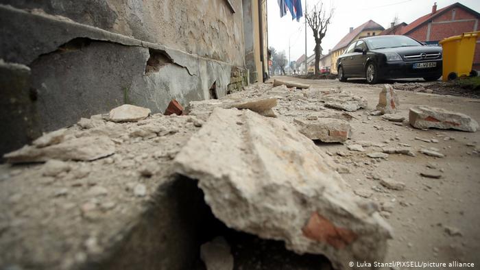 Terremoto provoca daños y pánico en Croacia Terremoto provoca daños y pánico en Croacia