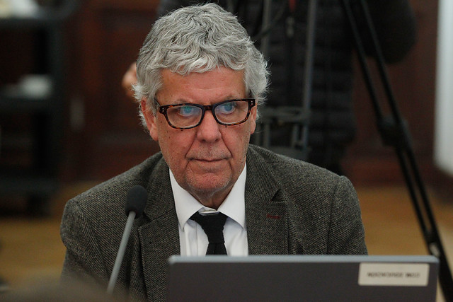 Gobierno al debe: AFP critican “tardanza” en ayudas públicas y Eyzaguirre emplaza a Briones a entregar “inmediatamente” el IFE Gobierno al debe: AFP critican “tardanza” en ayudas públicas y Eyzaguirre emplaza a Briones a entregar “inmediatamente” el IFE