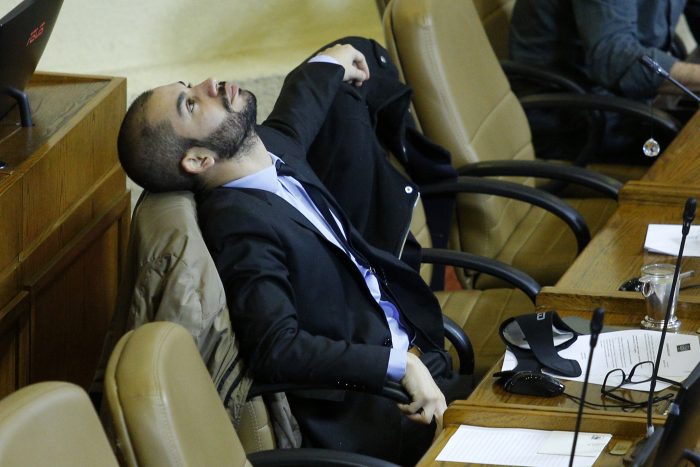Diputado Garín confirma que será candidato a constituyente: “Me quedan solo tres semanas en el Congreso” Diputado Garín confirma que será candidato a constituyente: “Me quedan solo tres semanas en el Congreso”