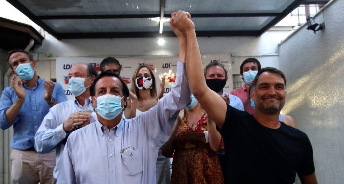 Pierden Longueira, Van Rysselberghe y Víctor Pérez: Javier Macaya se impone en las elecciones internas de la UDI Pierden Longueira, Van Rysselberghe y Víctor Pérez: Javier Macaya se impone en las elecciones internas de la UDI