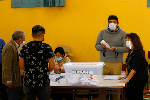 La DC arrasa en primarias municipales del pacto Unidad Constituyente: votaron 102.207 personas La DC arrasa en primarias municipales del pacto Unidad Constituyente: votaron 102.207 personas