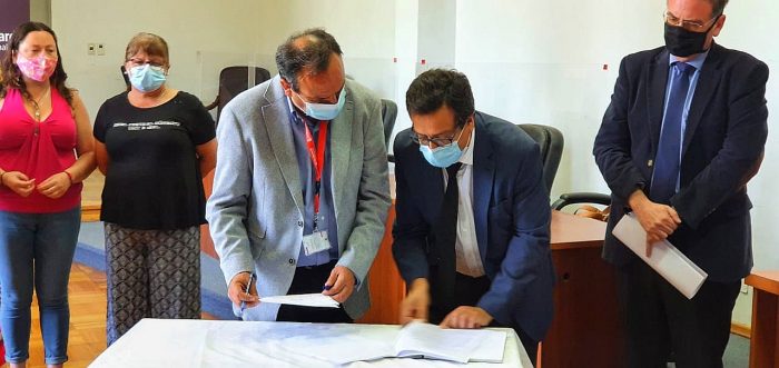 Plaga de moscas y malos olores afecta a vecinos de San Bernardo y alcalde presentó recurso de protección Plaga de moscas y malos olores afecta a vecinos de San Bernardo y alcalde presentó recurso de protección
