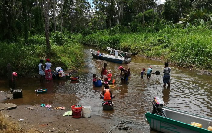 Entre el abandono estatal y la presión de los grupos armados: la indignante situación humanitaria en la costa de Colombia Entre el abandono estatal y la presión de los grupos armados: la indignante situación humanitaria en la costa de Colombia